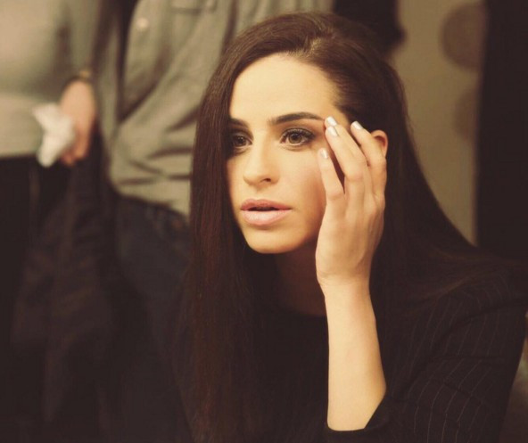 Büşra Pekin'in bu hali şoke etti! Makyajsız çıkma... - Resim: 2