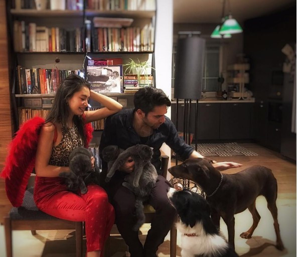 Neslihan Atagül'ün çocukluğuna bakın ekranda büyüdü - Resim: 2