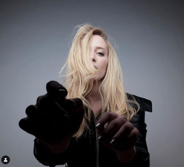 Mucize Doktor oyuncuları Hayal Köseoğlu Murat Aygen yazışması olay kriz mi çıktı - Resim: 1