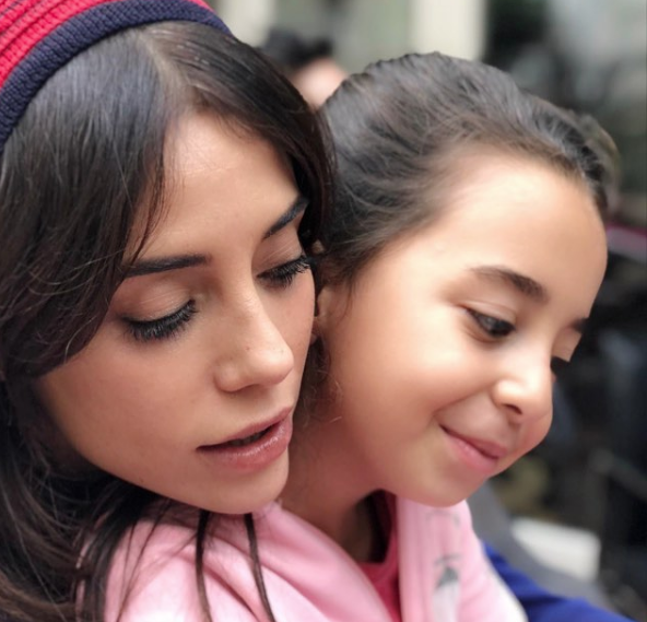 Fox TV bombayı patlatmaya hazırlanıyor! Tv8 hayalleri suya düşen Cansu Dere'ye teklif - Resim: 2