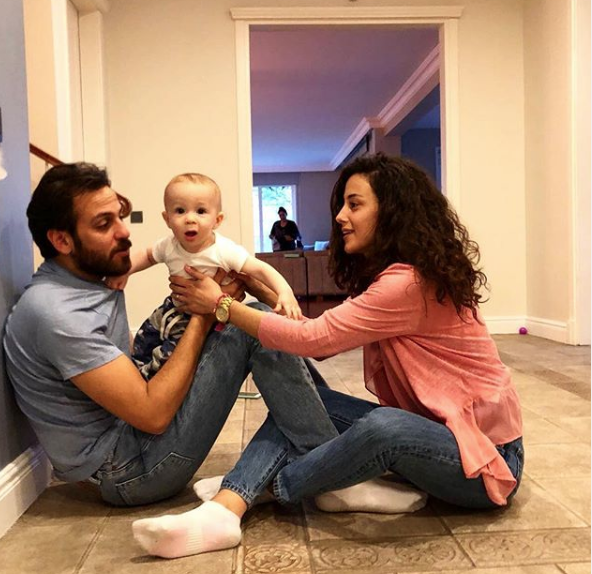 Çukur'un yıldızı Erkan Kolçak Köstendil'den eşi Cansu Tosun'la final pozu - Resim: 1