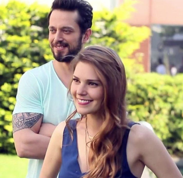 Aslı Enver ve Murat Boz ayrıldı iddiası TT oldu hayranları isyan etti - Resim: 4