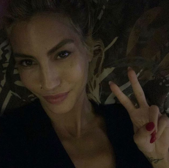 Bir hafta hastanede yatan Çağla Şıkel yayında gözyaşlarına boğuldu - Resim: 4