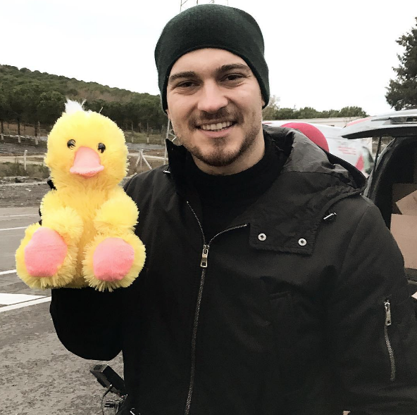 Çağatay Ulusoy'un aradığı sevgilisi sonunda bulundu  - Resim: 3