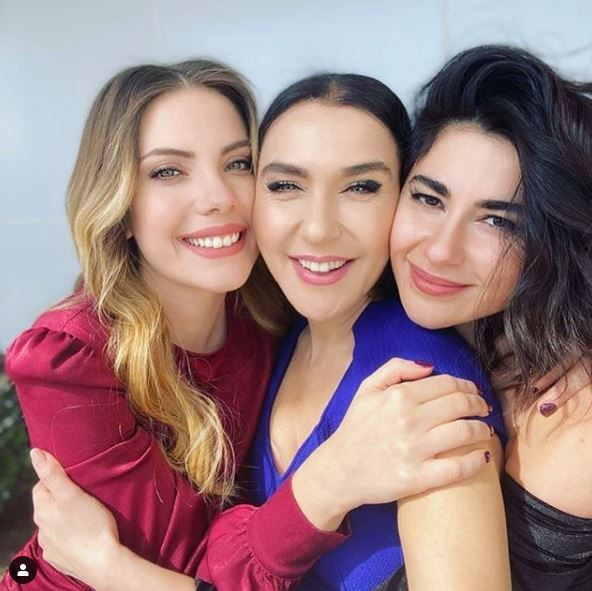 Yasak Elma'nın Yıldız'ı Eda Ece'yi hasret sardı! Rol arkadaşlarına seslendi - Resim: 3