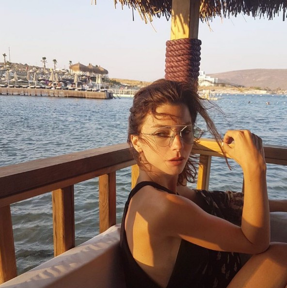 Murat Dalkılıç Merve Boluğur'un  yakın arkadaşıyla mı birlikte? - Resim: 2