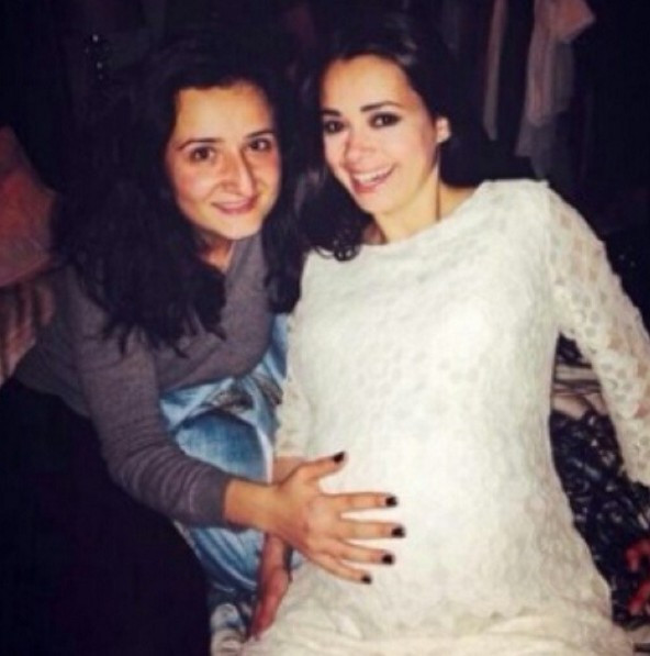 Özgü Namal ikinci süprizi yaşattı! Sadece arkadaşları biliyor... - Resim: 1