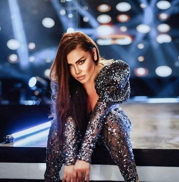 Uçuk bir fiyata şarkıcı Lara bakın neresini sigortalatma kararı aldı teklif bekliyor - Resim: 2