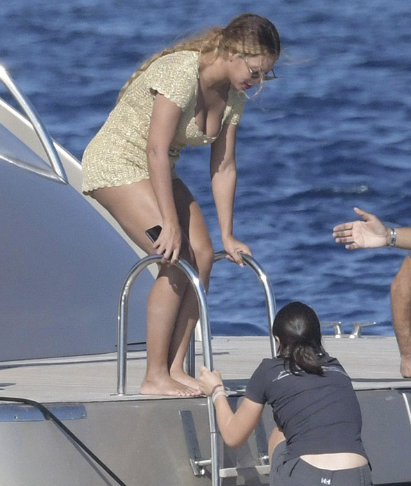 Aşk tazelediler! Jay-Z Beyonce'i öpücüklere boğdu - Resim: 3