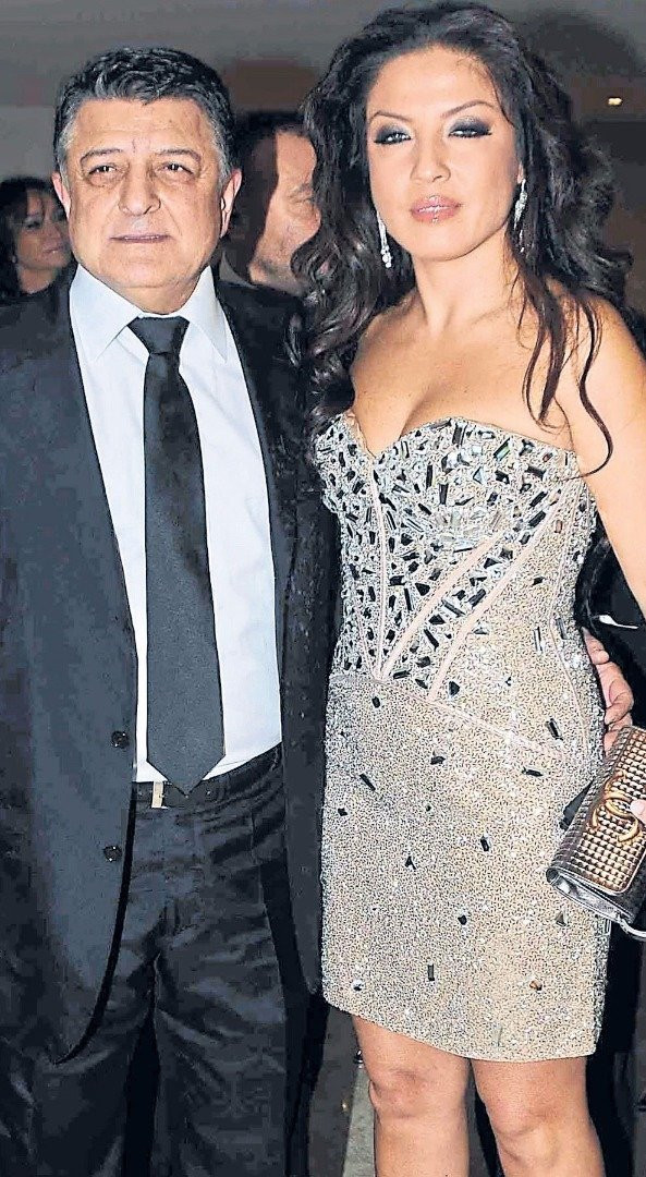 Bu fotoğraf kıyametleri kopardı sonunda azarı işitti - Resim: 4