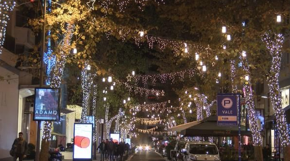 İstanbul'da yeni yıl hazırlıkları! Cadde ve sokaklar ışıl ışıl - Resim: 2
