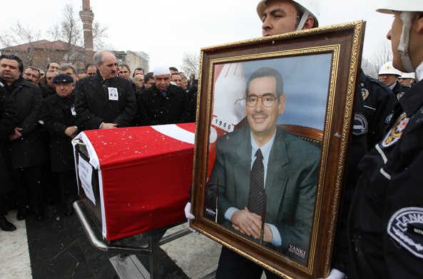 Menderes'e son görev - Resim: 1