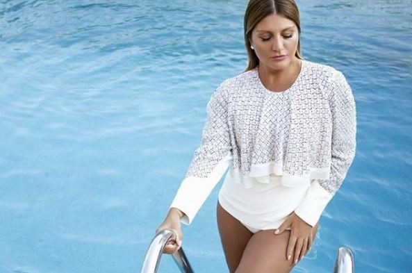 Sibel Can yıllar sonra yine bikinili görüntüleri o hali dikkat çekti - Resim: 1