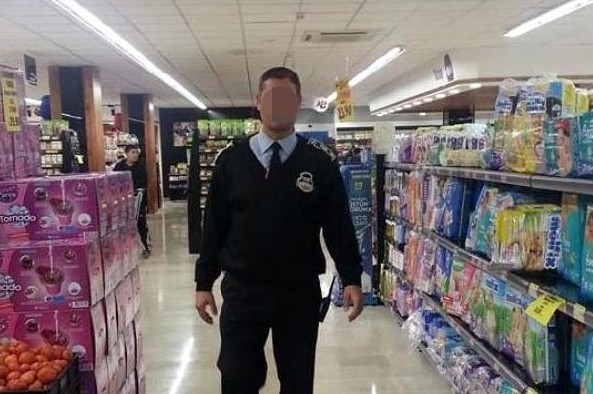 Tecavüz etmeye çalışırken yakalandı pantolununu bile... - Resim: 2