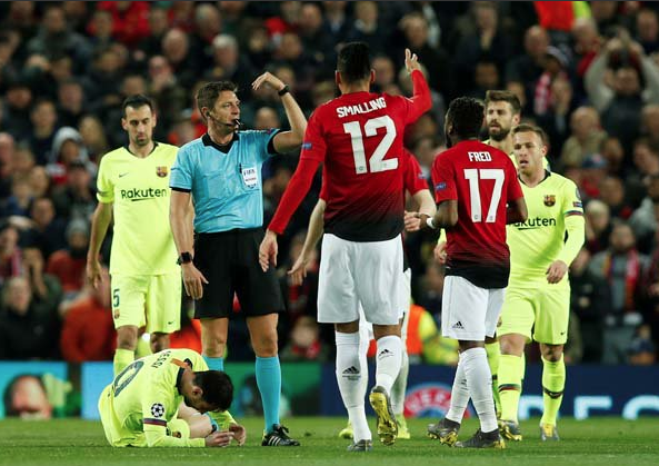 Messi kanlar içinde yerde kaldı yürekler ağza geldi - Resim: 2