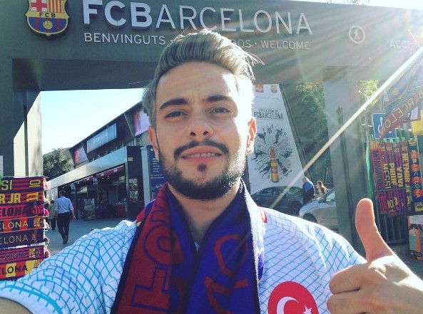 Rüzgar Erkoçlar sevgilisiyle her anı yayınlıyor! Aşk pozlarına bakın - Resim: 4