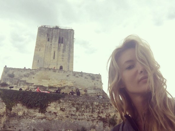 Gamze Özçelik'ten sınırdaki askere destek - Resim: 4