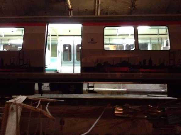 İstanbul metrosu'nda feci kaza - Resim: 3