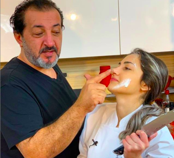 Mehmet Yalçınkaya parmak hikayesi neden parmaklarını kaybetti? - Resim: 1