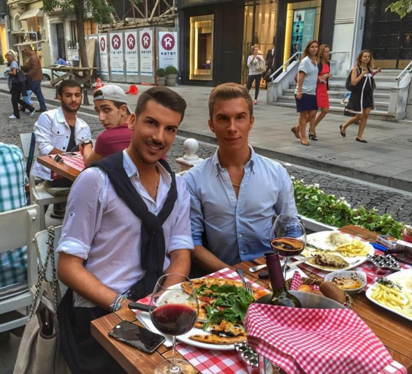 Instagramın Türk barbi erkeğinin pozları - Resim: 3