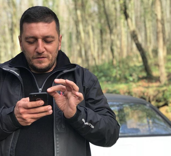 Nurgül Yeşilçay'ın kardeşi Tuğtekin Yeşilçay'a bakın hiç yabancı değil - Resim: 4