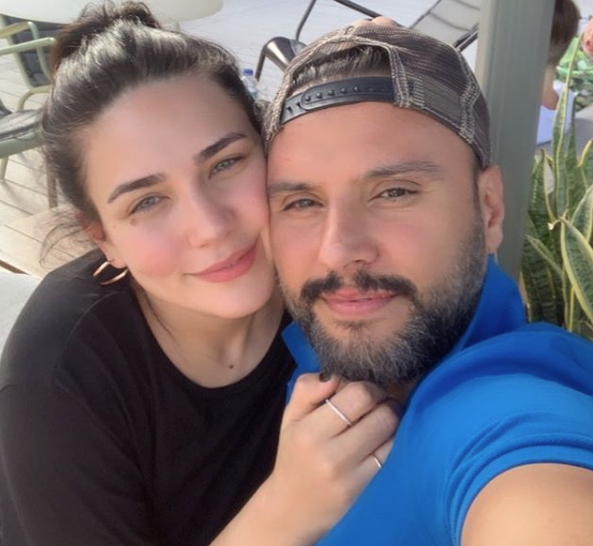 Alişan valeden para üstü beklerken espriyi patlattı! Murat Boz'a olay gönderme - Resim: 1