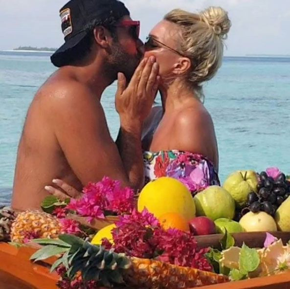 Seren Serengil ile Yaşar İpek'in dudak dudağa pozları olay oldu! - Resim: 2