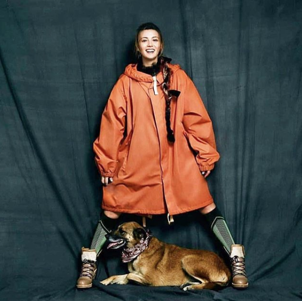 Gizem Karaca cezaevine girmekten kurtuldu! Mutluluk pozu verdi - Resim: 2