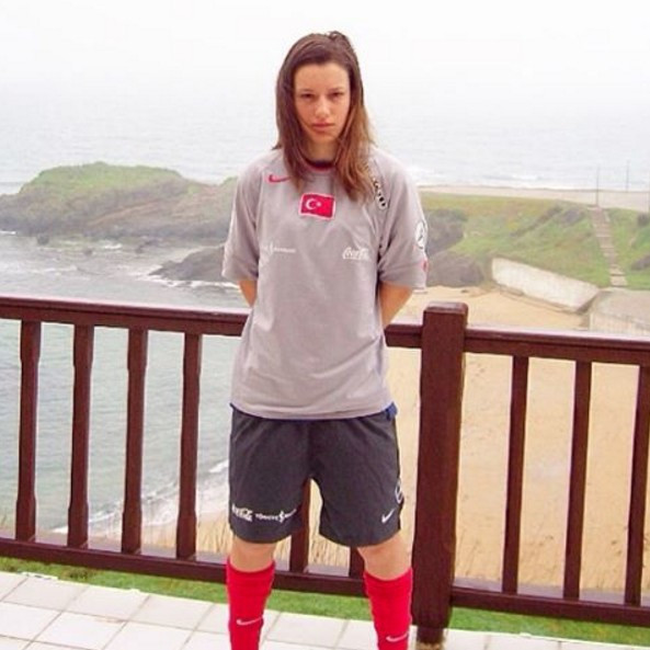 Survivor Gizem Kerimoğlu iddialı Instagram pozları - Resim: 4