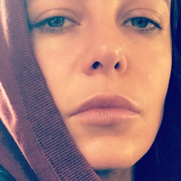 Vildan Atasever o fotoğrafları sildirdi şimdi ise umreye gitti - Resim: 3