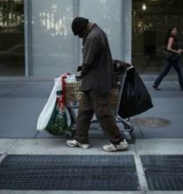 Kadın evsiz adamı yemeğe davet etti dakikalar sonra olanlar... - Resim: 3