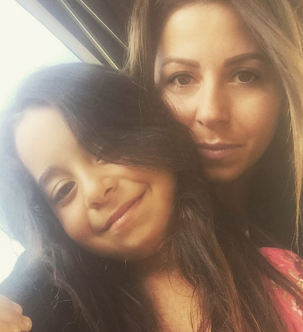 Kızım dizisinin Öykü'sü Beren Gökyıldız ne kadar kazanıyor gerçek ailesi - Resim: 3