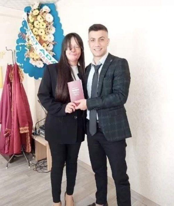 Yüzünü yakan kişiyle evlenen Berfin Özek herkesi şoke etti! Babası konuştu: Nasıl yapar bunu? - Resim: 1