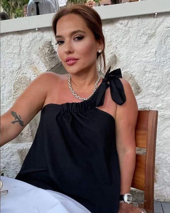 Hadise'yle barışan Demet Akalın için 'Ebru Gündeş'i sildi' iddiası - Resim: 4