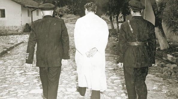 Başbakan'ın her baktığında ağladığı fotoğraf! - Resim: 2