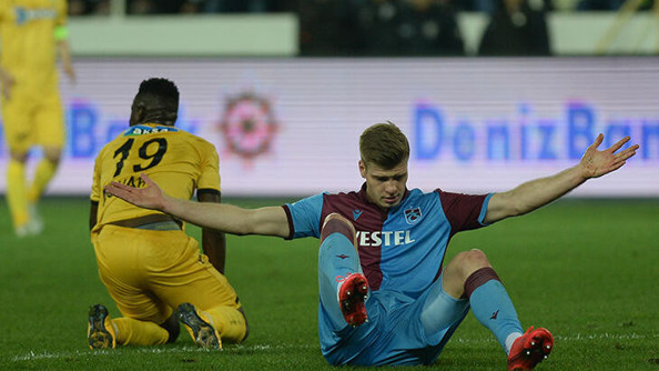 Trabzonspor'da Sörloth'un durumu netlik kazandı - Resim: 0