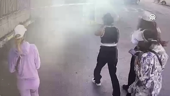 İstanbul'da milyonlarca liralık hırsızlık yaptılar! 3 kadın tutuklandı, birinin 113 suç kaydı çıktı - Resim: 1