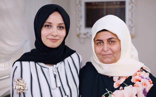 Zuhal Topal'la Sofrada yarışmacıları Ceyda kimdir Rabia Çınar nereli?  - Resim: 2