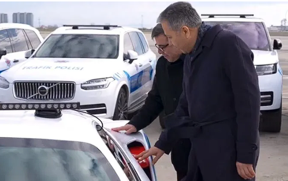Çökertilen çetelerin lüks araçları polis arabası oldu! Bakan Yerlikaya paylaştı - Resim: 4