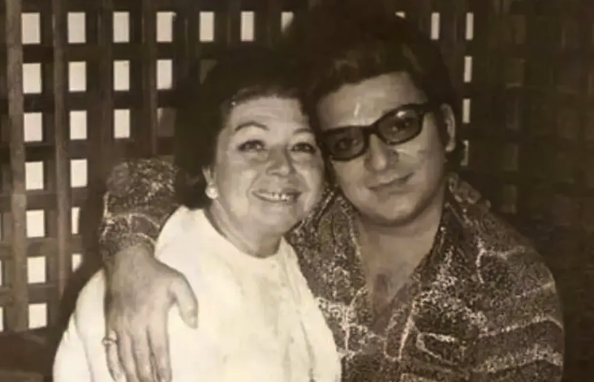 Zeki Müren'in yıllar önce yazdığı vasiyet mektubu ortaya çıktı! Meğer mal varlıklarını... - Resim: 5