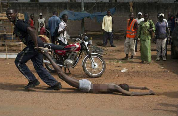 Orta Afrika'da kan donduran işkence - Resim: 2