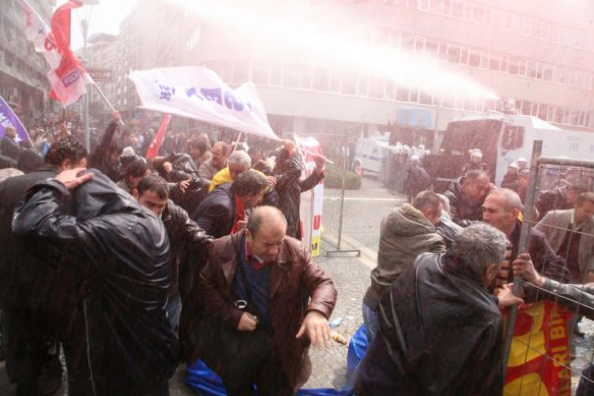 KESK üyelerine polis müdahalesi - Resim: 4