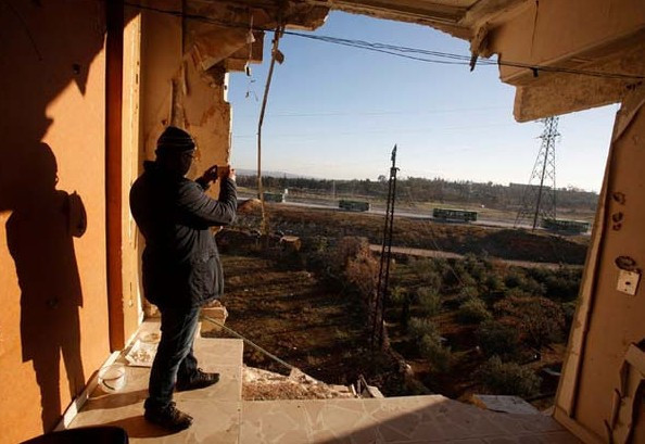 Halep'te çekilen ayıplı selfiler! Reuters kayda aldı  - Resim: 4