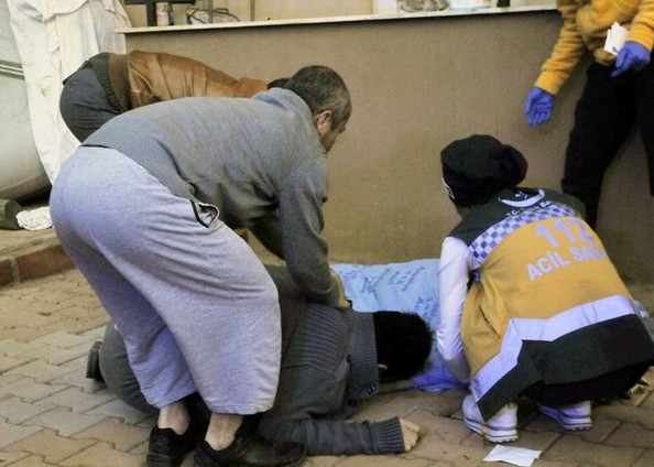 Çok acı ayaklarına kapandı, ellerini öptü ama... - Resim: 3