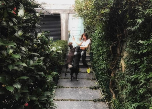 Neslihan Atagül'ün yeni dövmesine bakın yeri fena - Resim: 2