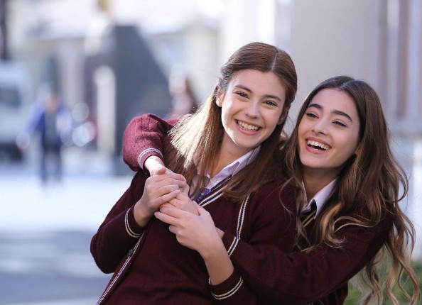 Hayat Bazen Tatlıdır'ın Gözde'si Simay Barlas kimdir? - Resim: 2