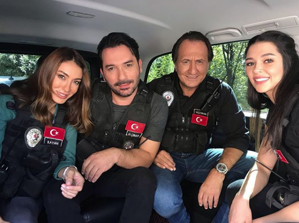 Arka Sokaklar dizisindeki Ela Yörüklü ve Yiğitcan Ergin gerçekten aşık oldu - Resim: 1