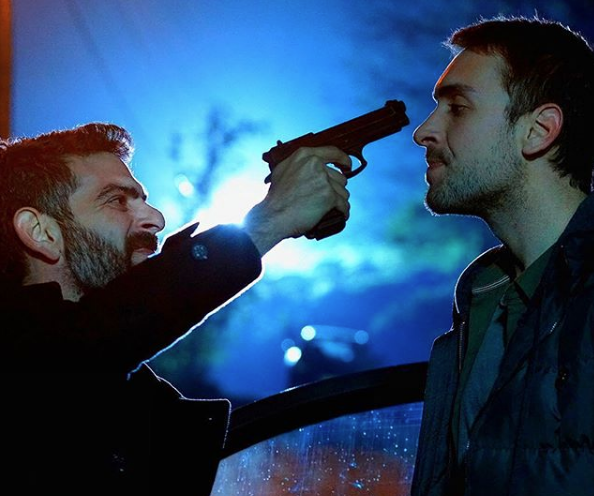 Sen Anlat Karadeniz setinde büyük kavga sopalar havada uçuştu! - Resim: 2