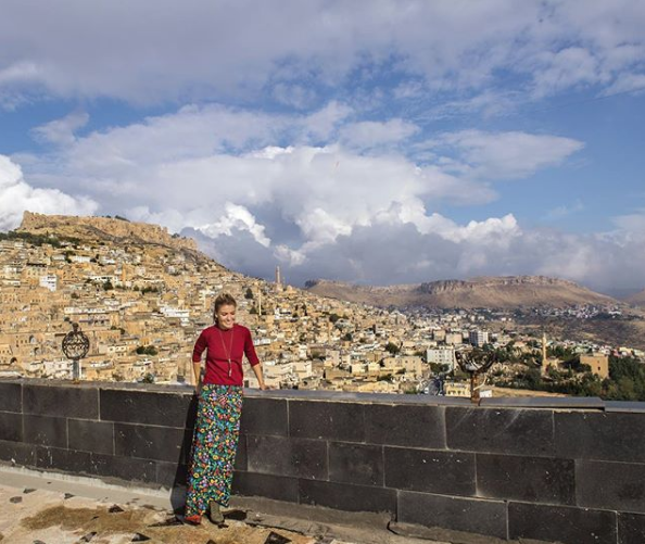 Gülben Ergen'e darbe üzerine darbe bu kez de penguen şoku! - Resim: 1