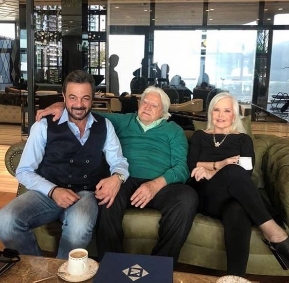 Cüneyt Arkın'ın Kim Milyoner Olmak İster paylaşımı olay oldu! - Resim: 4